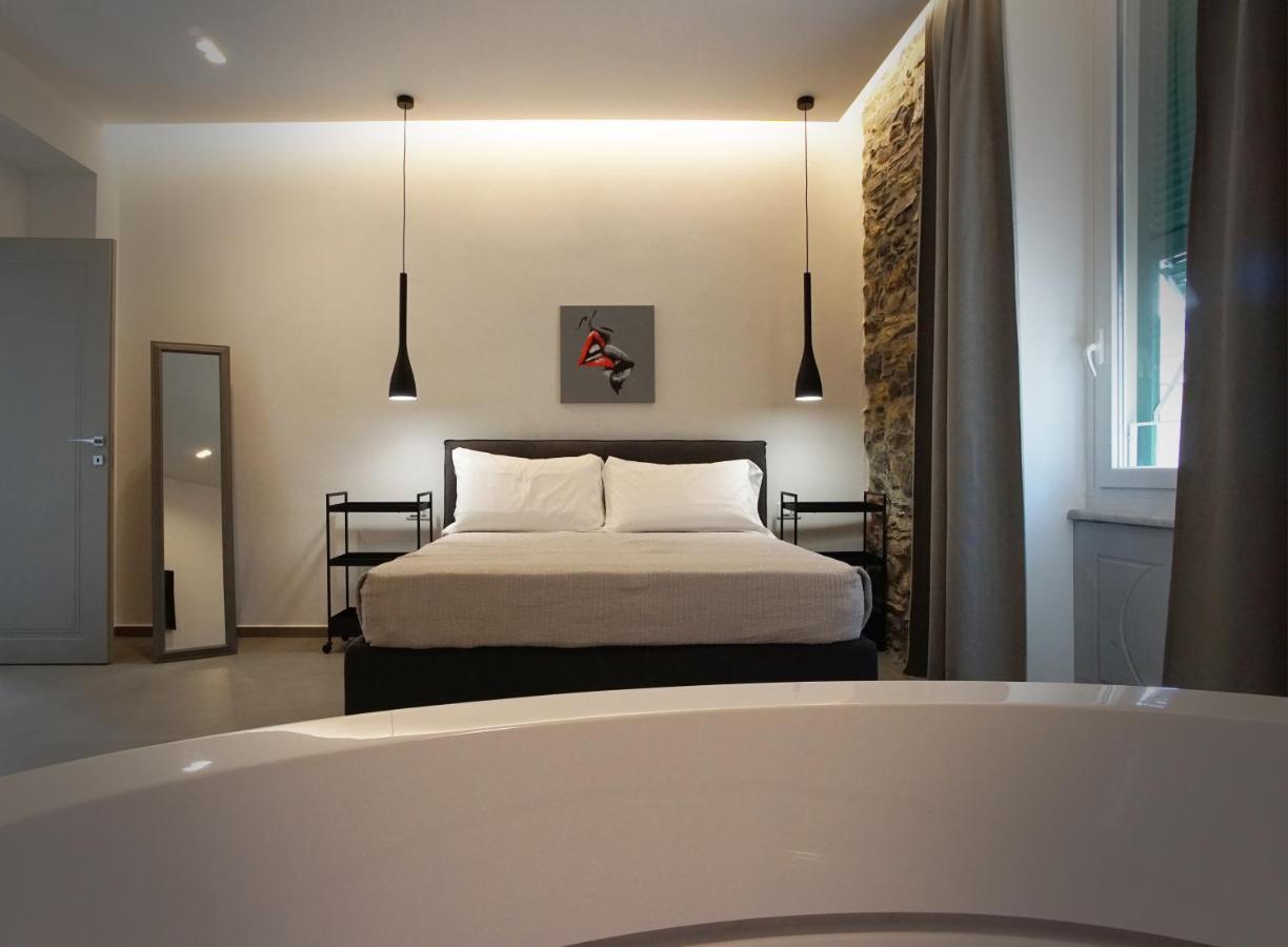 New Moon Rooms لا سبيتسْيا المظهر الخارجي الصورة